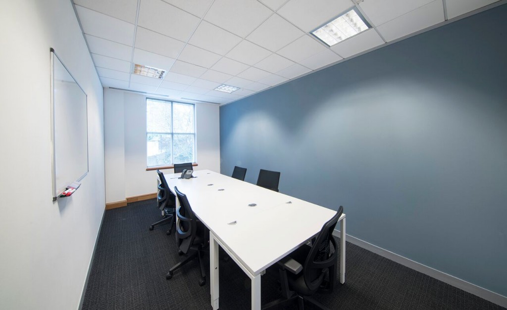 Farnham Road, Guildford, GU2 4RG