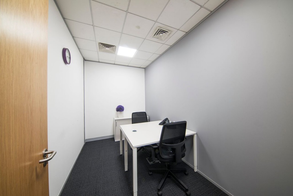 Farnham Road, Guildford, GU2 4RG
