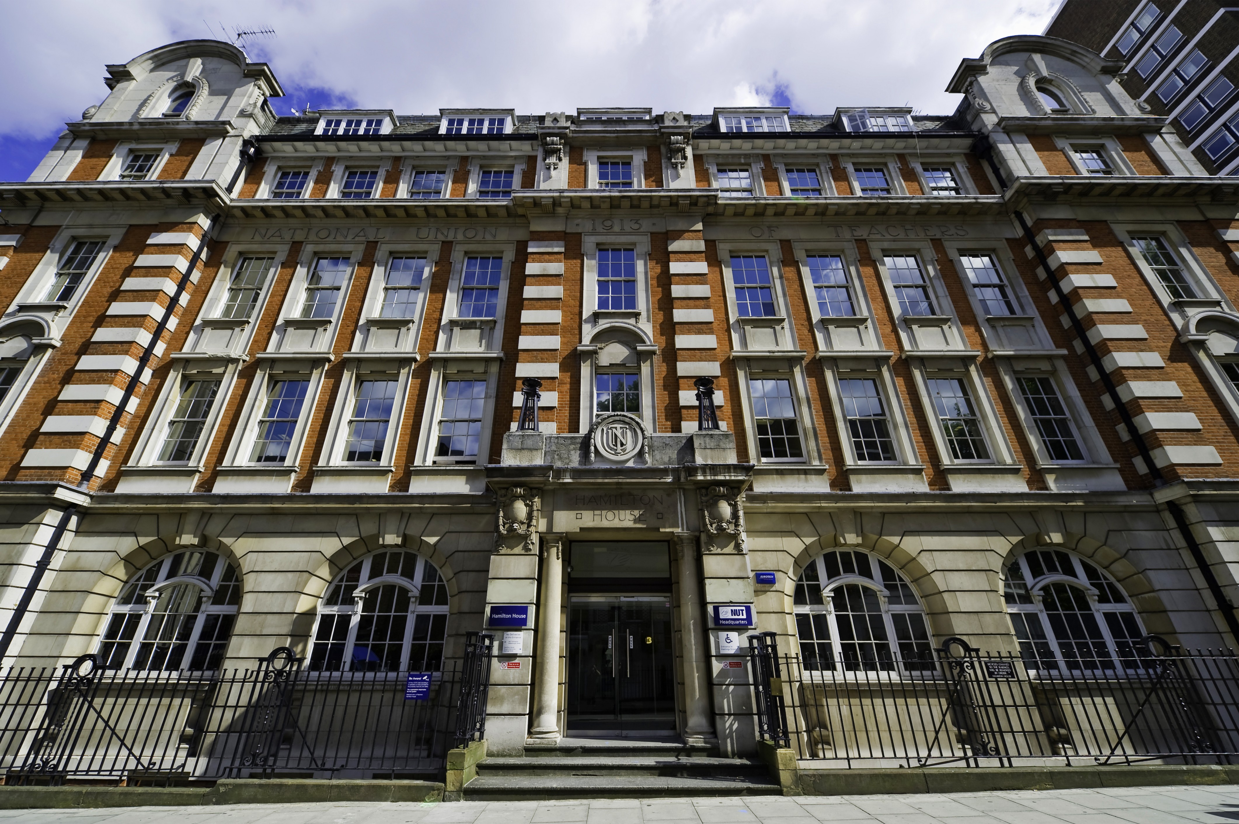 Gray's Inn Road, King's Cross, WC1X 8BP