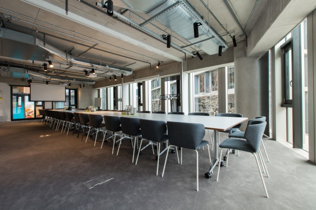Pancras Square, King's Cross, N1C 4AG