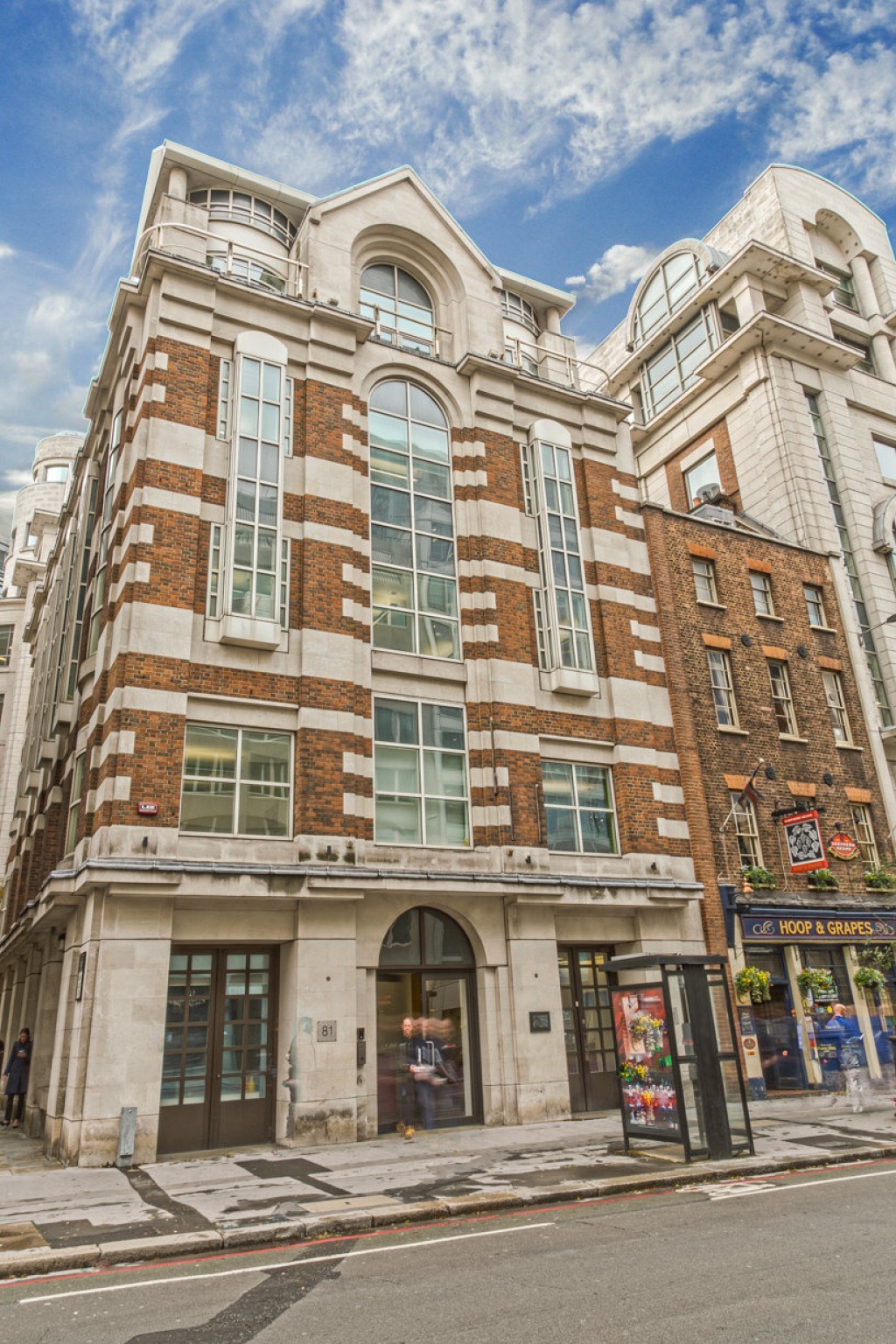 Farringdon Street, Farringdon, EC4A 4BL