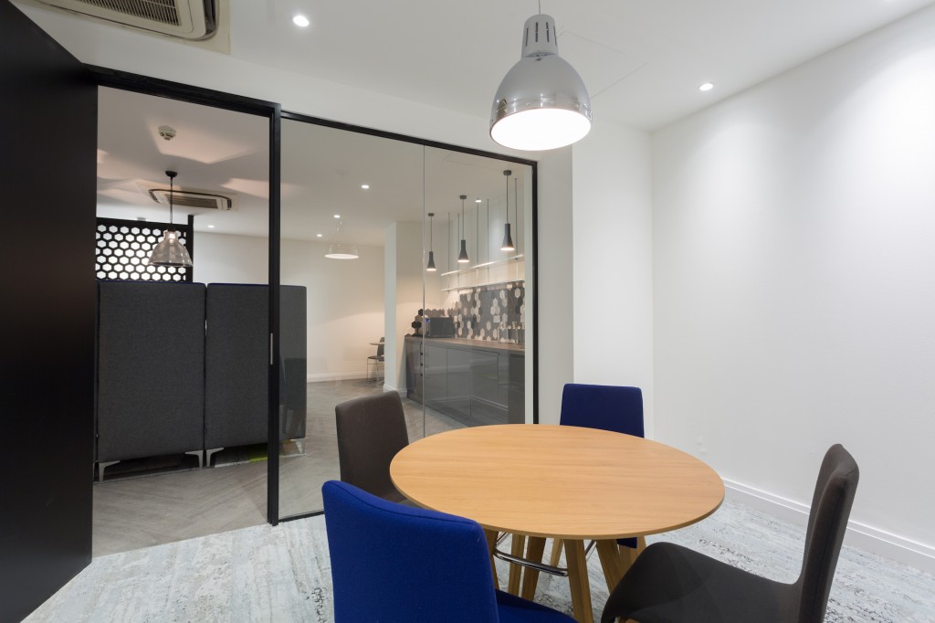 Farringdon Street, Farringdon, EC4A 4BL