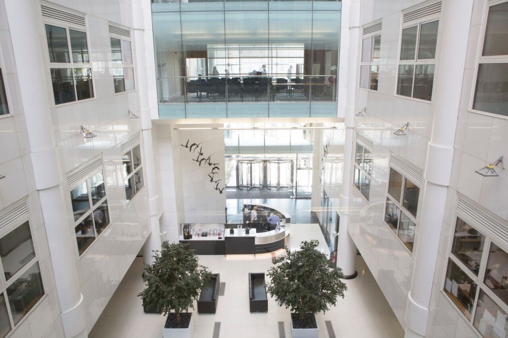 City Square, Leeds, LS1 2ES