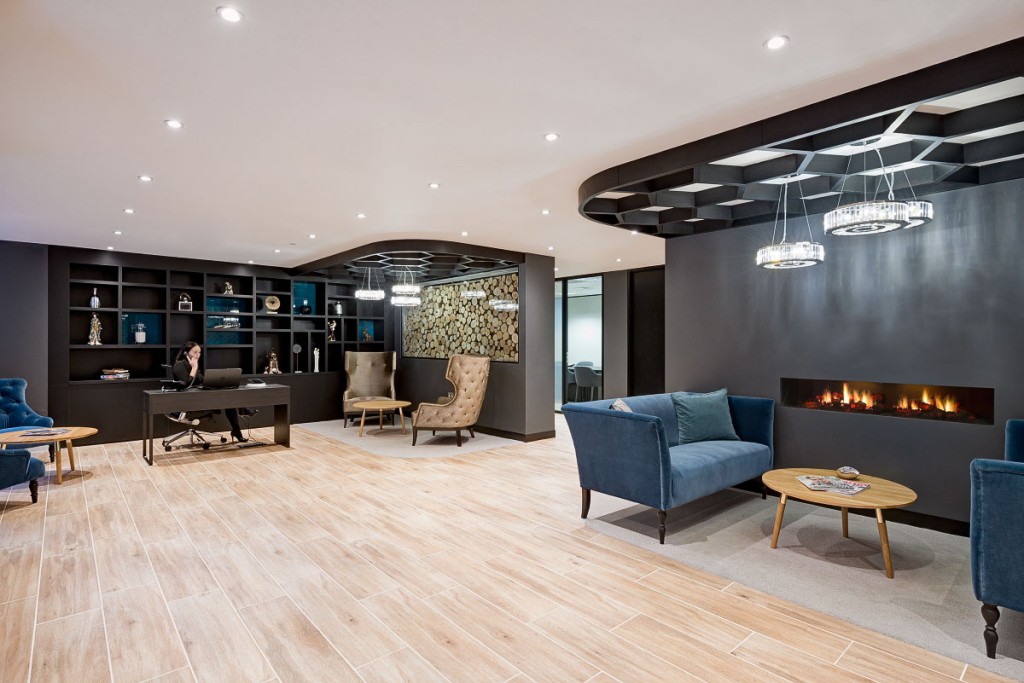 Jewry Street, Aldgate, EC3N 2EX