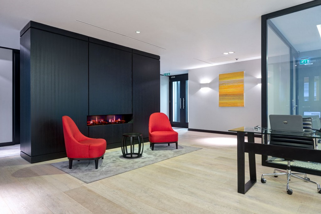 Birchin Lane, Bank, EC3V 9DU