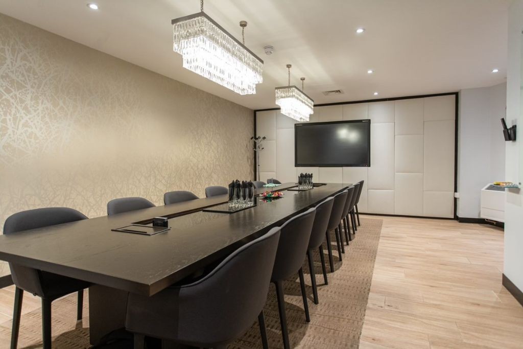 Birchin Lane, Bank, EC3V 9DU