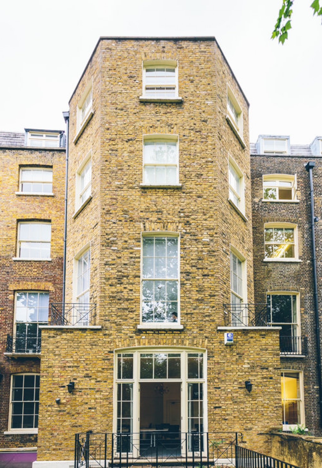 Russell Square, Bloomsbury, WC1B 4HP