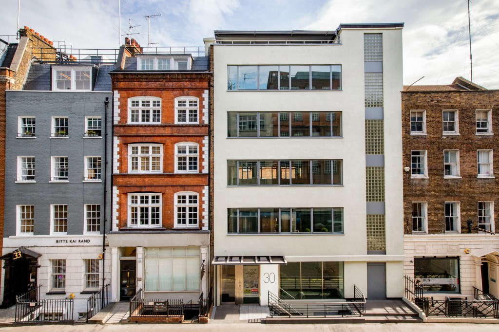 Newman Street, Fitzrovia, W1T 1PT