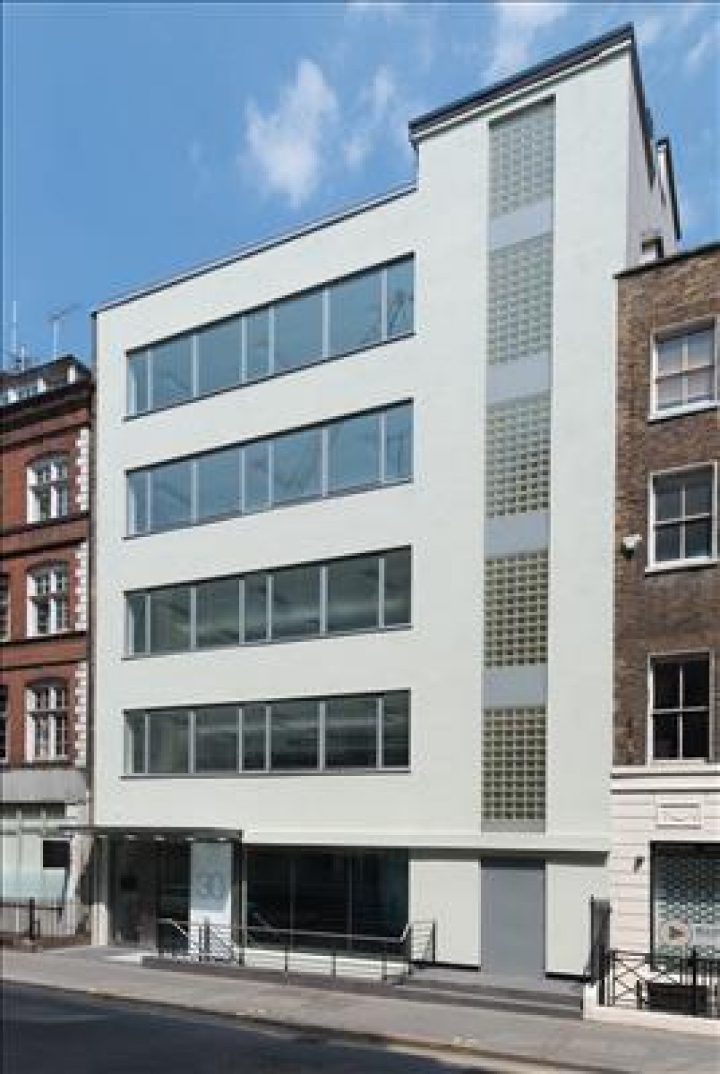 Newman Street, Fitzrovia, W1T 1PT