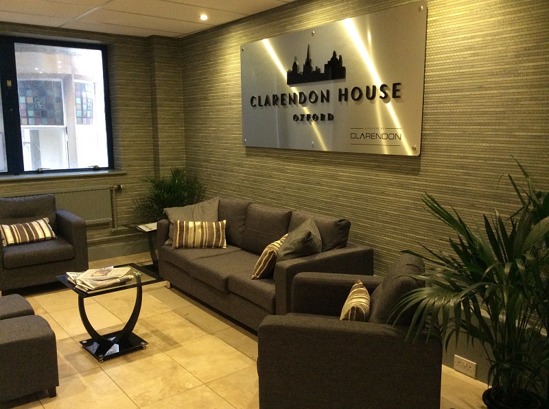 Cornmarket Street, Oxford, OX1 3HJ