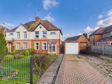 Laurels Road, Offenham