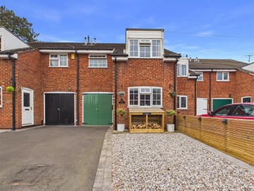 Village Street, Harvington, Evesham