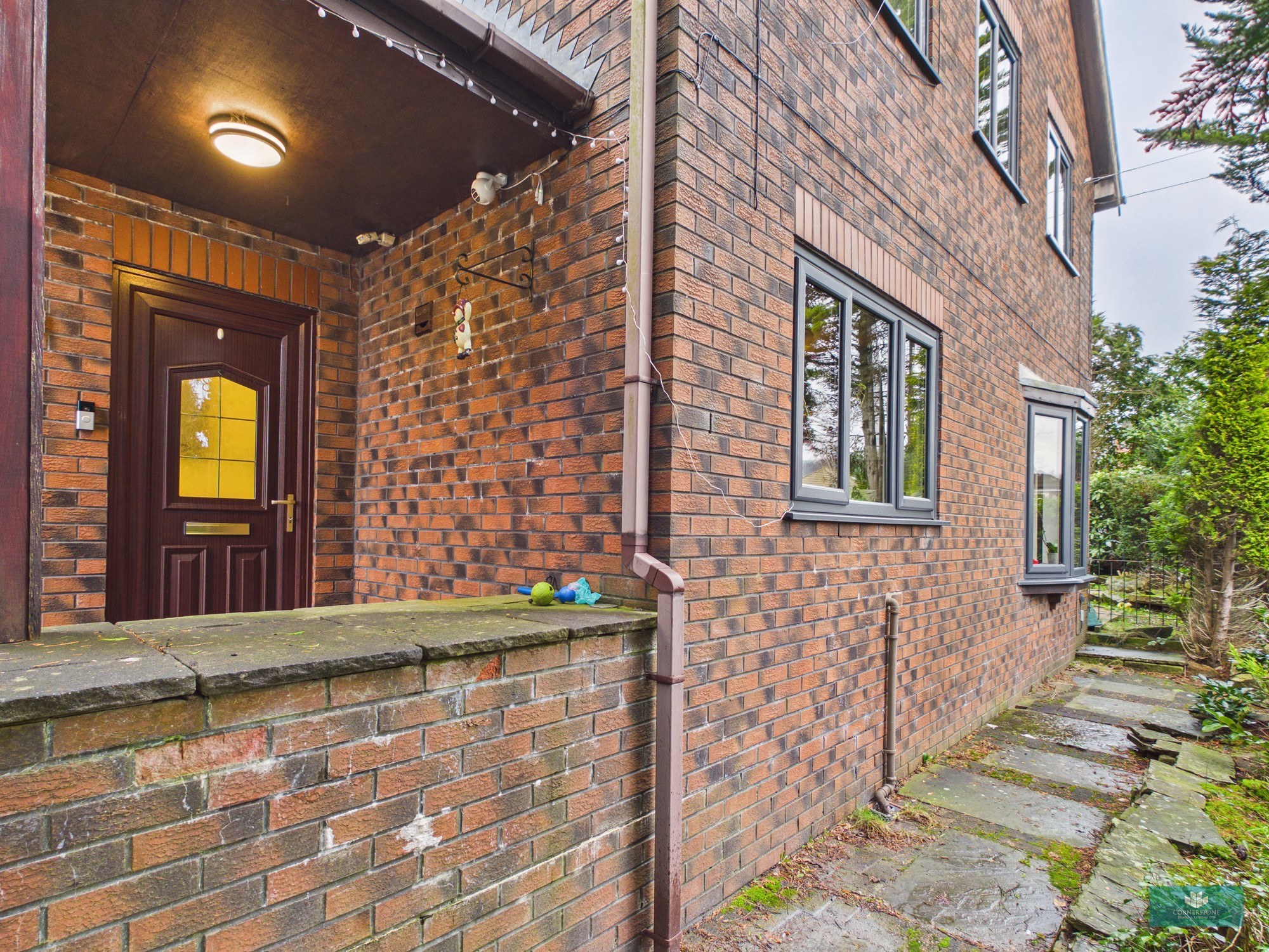 Buckstones Road, Shaw