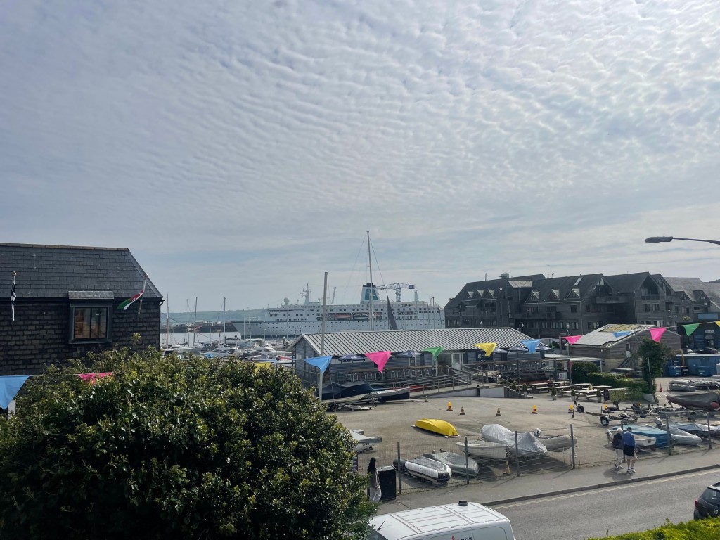 Bank Place, Falmouth, TR11 4AT