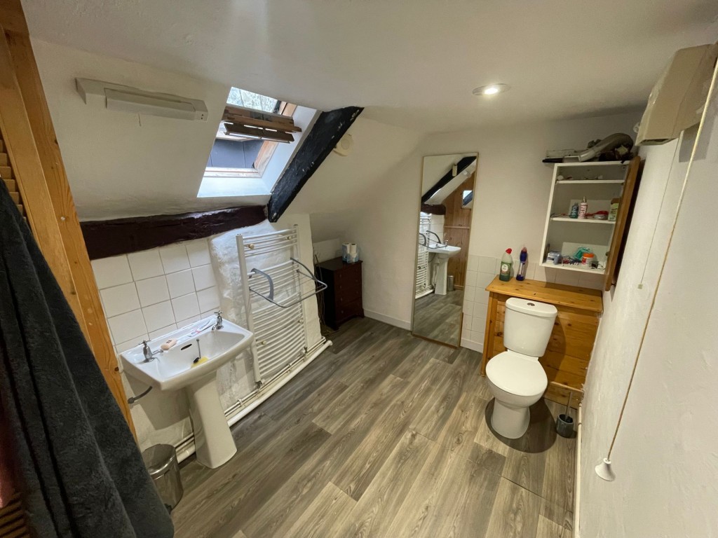 Lower Market Street, Penryn, TR10