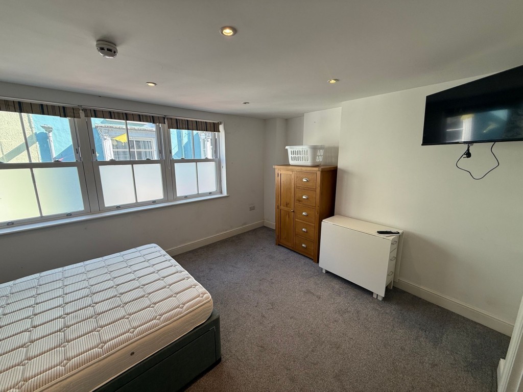 Room 5, Quay Street, TR11