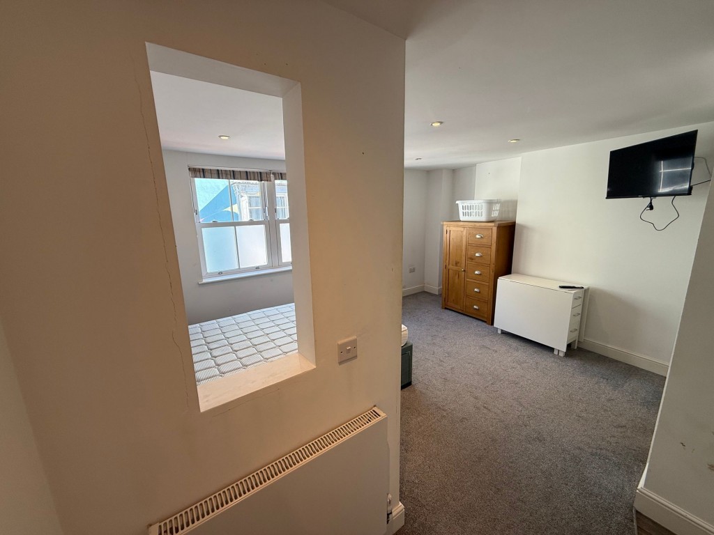 Room 5, Quay Street, TR11
