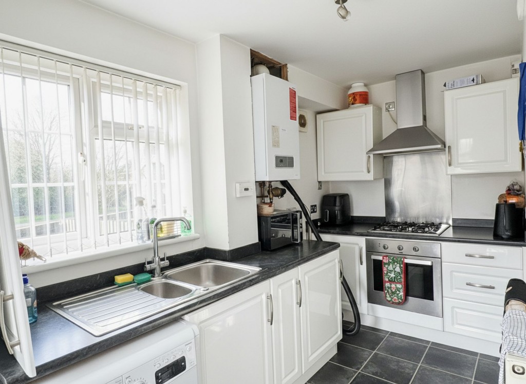 Longs Drive, Yate, BS37