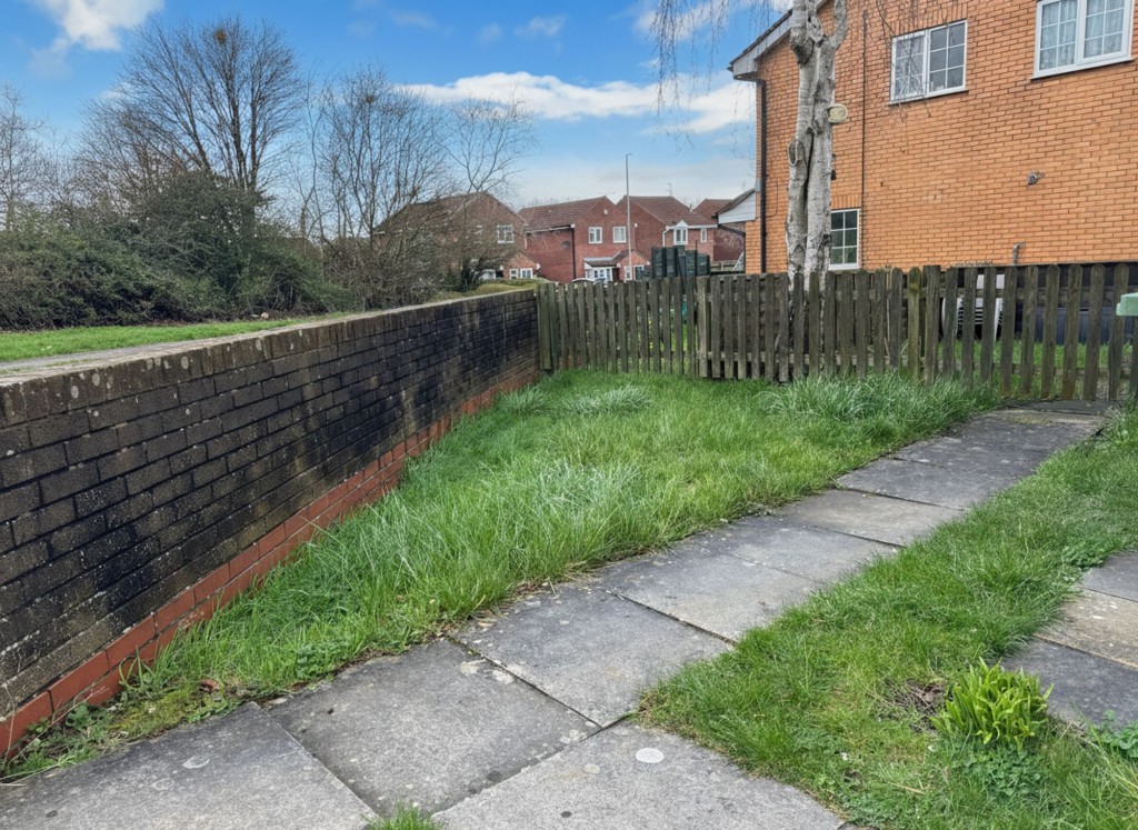 Longs Drive, Yate, BS37