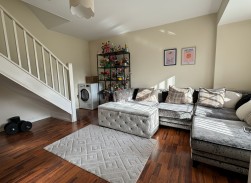 Longs Drive, Yate, BS37