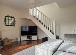 Longs Drive, Yate, BS37