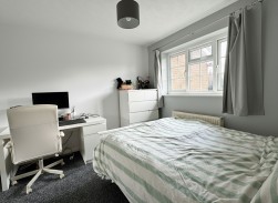 Longs Drive, Yate, BS37