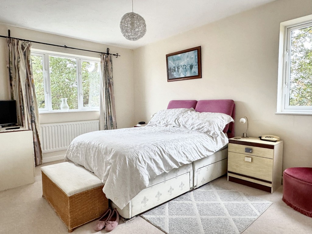 Oakwood Gardens, Coalpit Heath, BS36