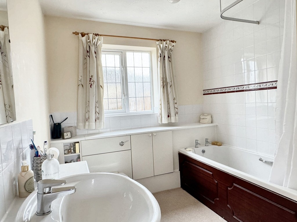 Oakwood Gardens, Coalpit Heath, BS36