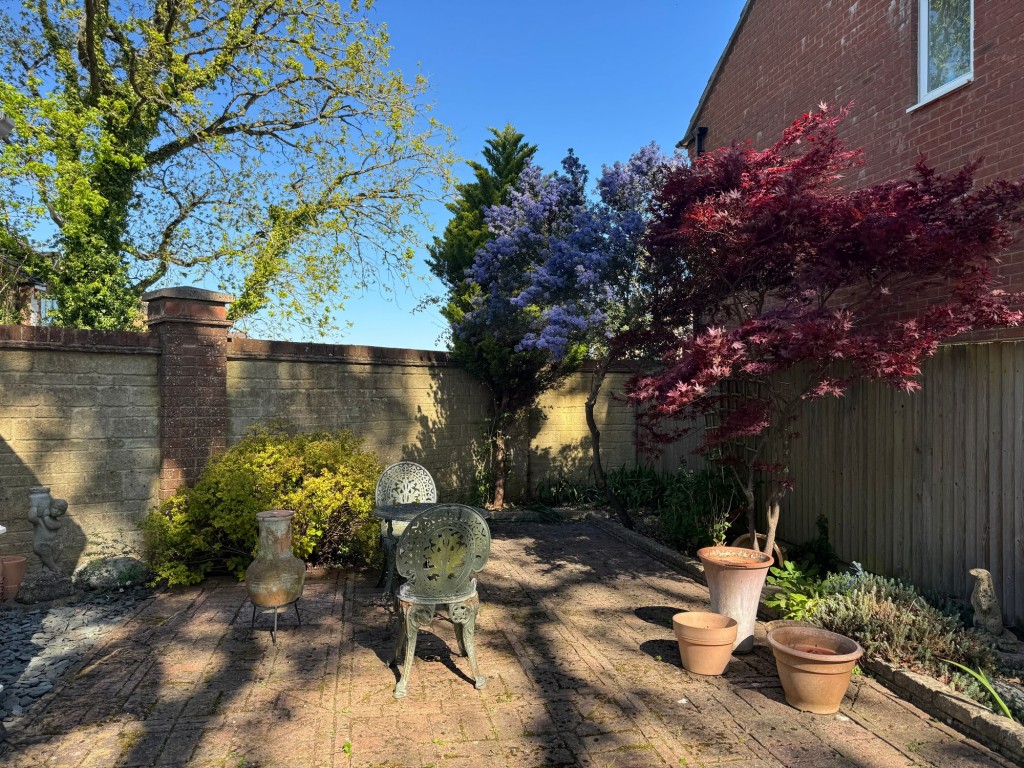 Oakwood Gardens, Coalpit Heath, BS36