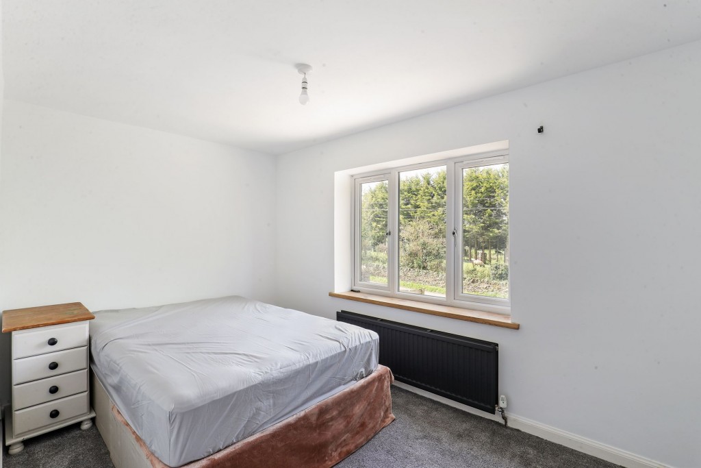 Nibley Lane, Yate, BS37