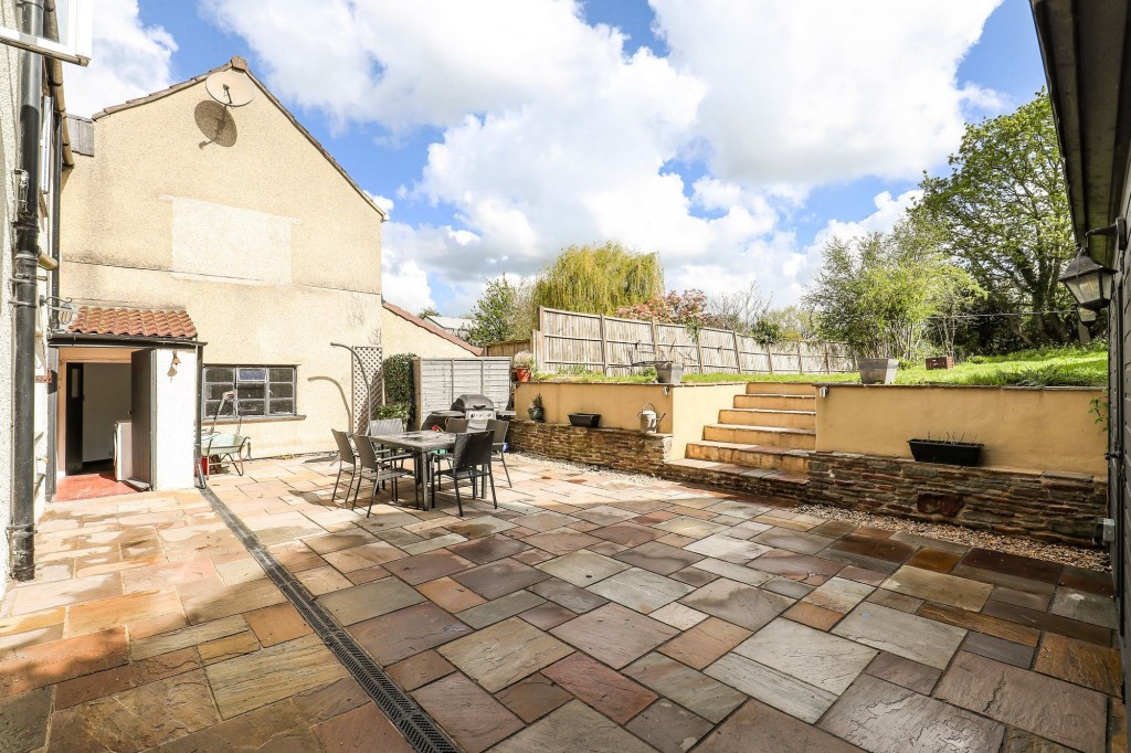 Nibley Lane, Yate, BS37