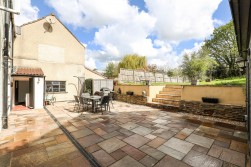 Nibley Lane, Yate, BS37