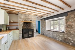 Nibley Lane, Yate, BS37