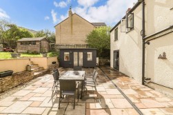 Nibley Lane, Yate, BS37