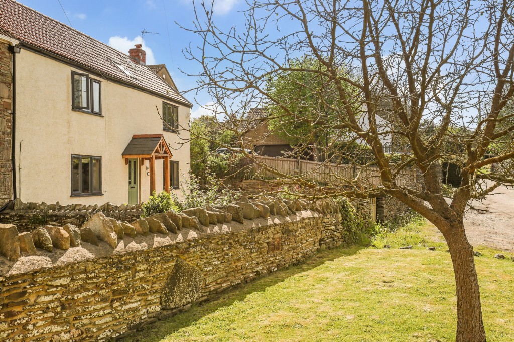 Nibley Lane, Yate, BS37