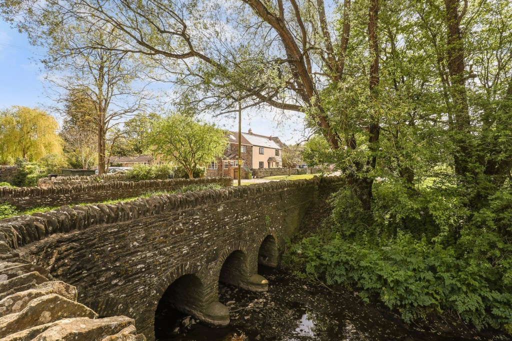 Nibley Lane, Yate, BS37