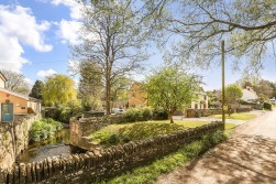 Nibley Lane, Yate, BS37