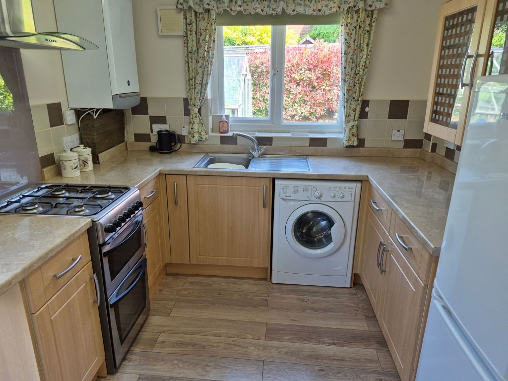 Elmhirst Gardens, Yate, BS37