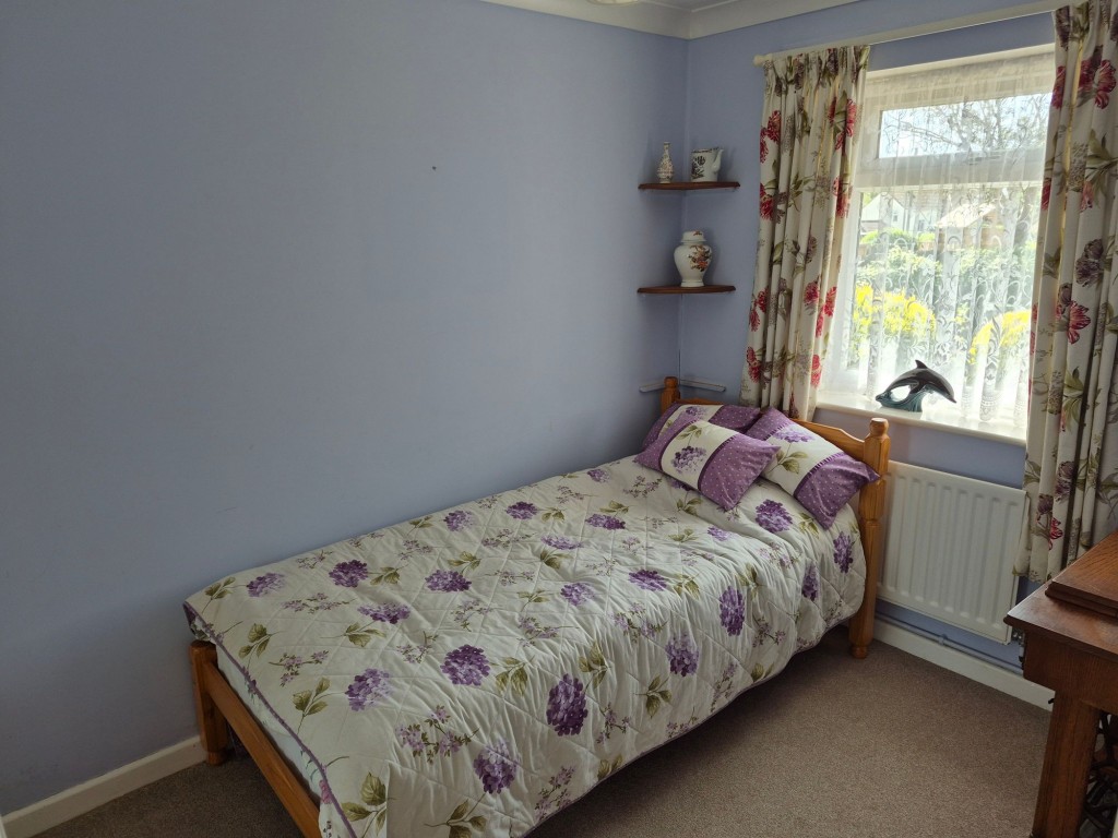 Elmhirst Gardens, Yate, BS37