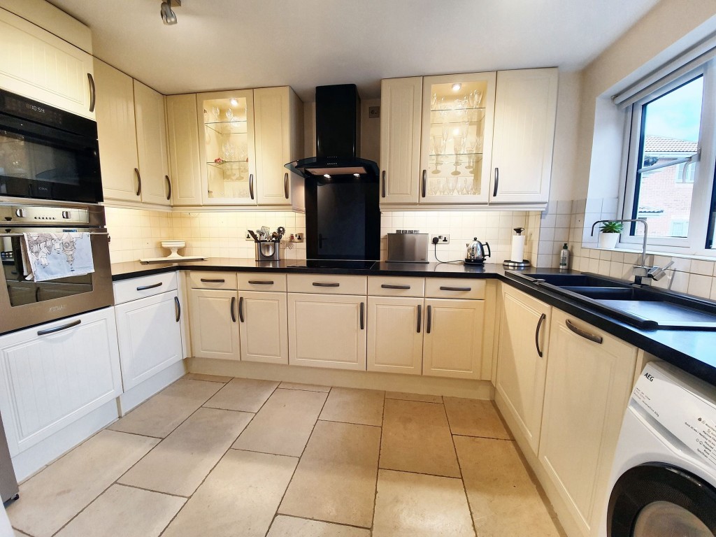 Batten Court, Chipping Sodbury, BS37