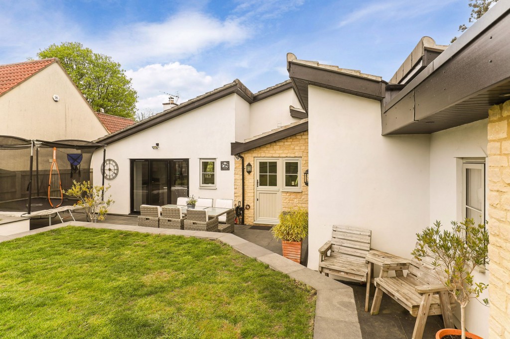 Sodbury Road, Acton Turville, GL9