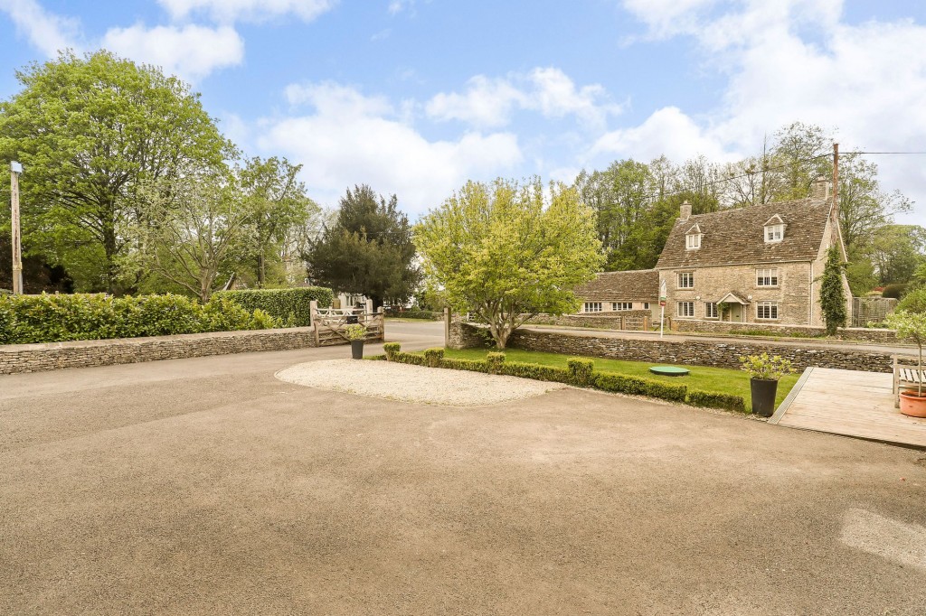 Sodbury Road, Acton Turville, GL9