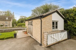 Sodbury Road, Acton Turville, GL9