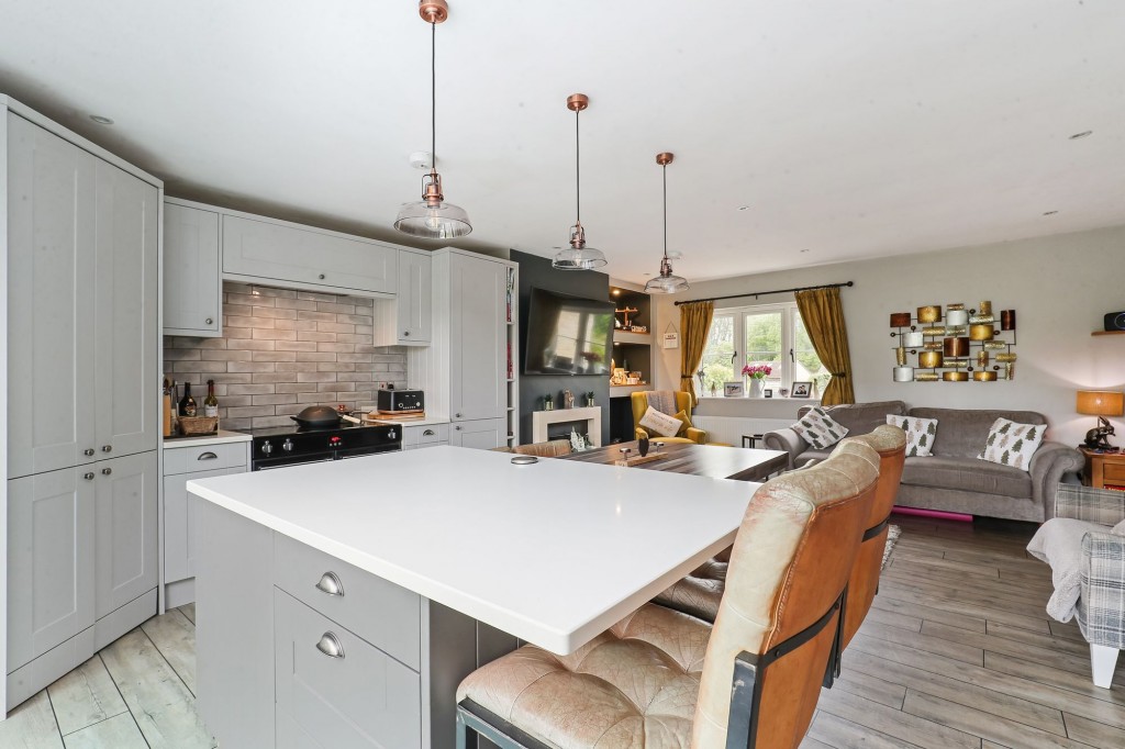 Sodbury Road, Acton Turville, GL9
