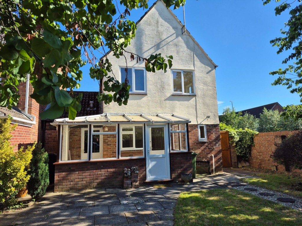 Lancaster Road, Yate, BS37