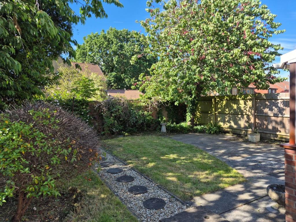 Lancaster Road, Yate, BS37