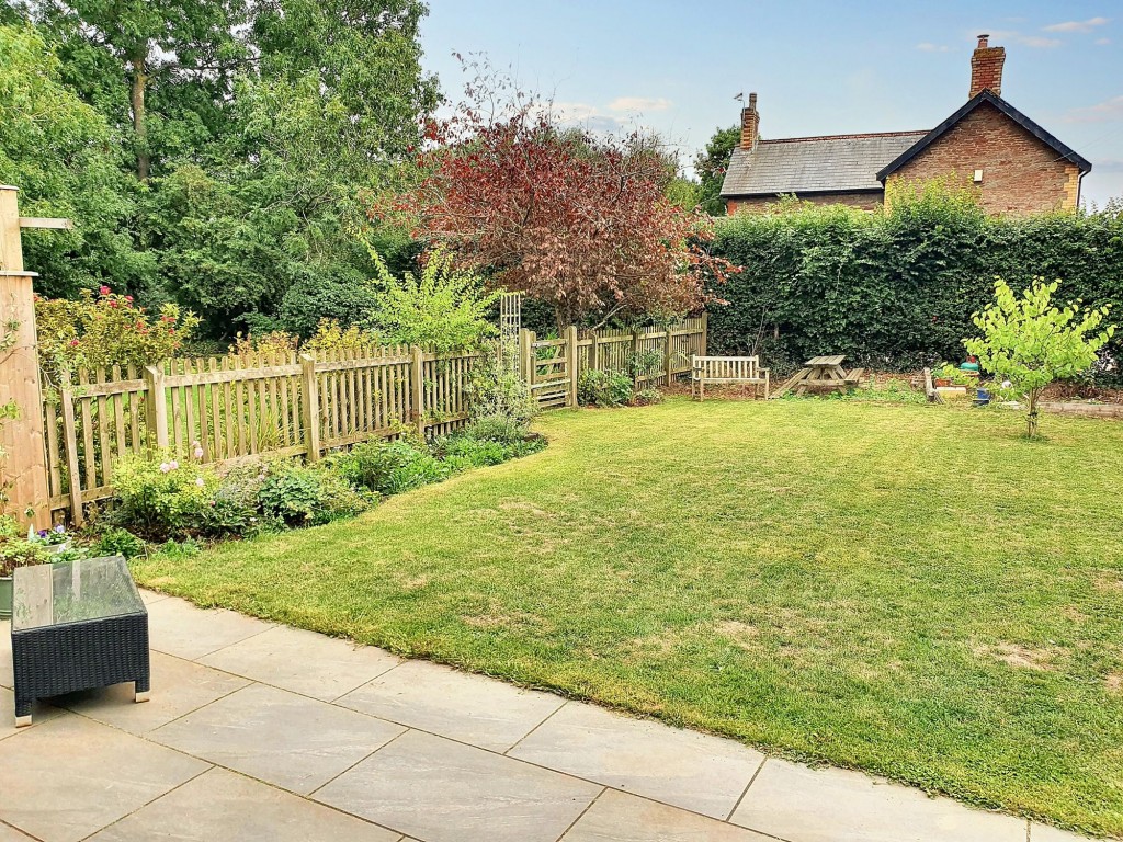 Chaingate Lane, Iron Acton, BS37