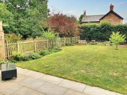 Chaingate Lane, Iron Acton, BS37