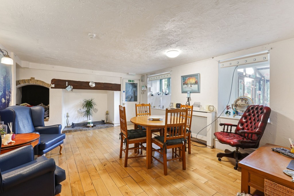 Parkfield, Pucklechurch, BS16