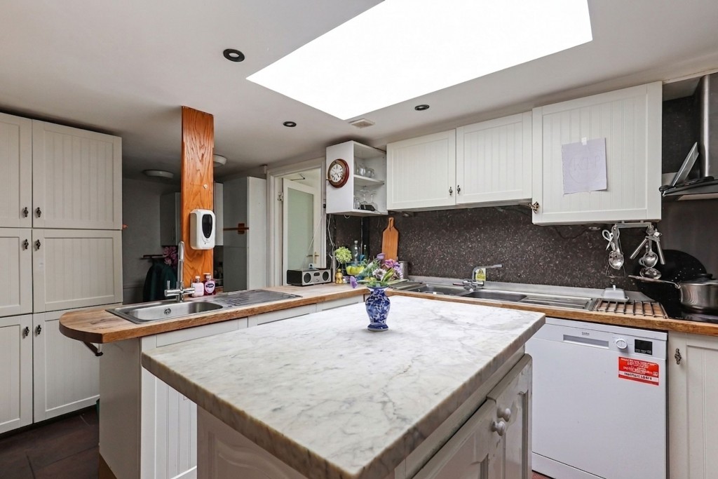 Parkfield, Pucklechurch, BS16